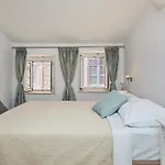 Room Annette